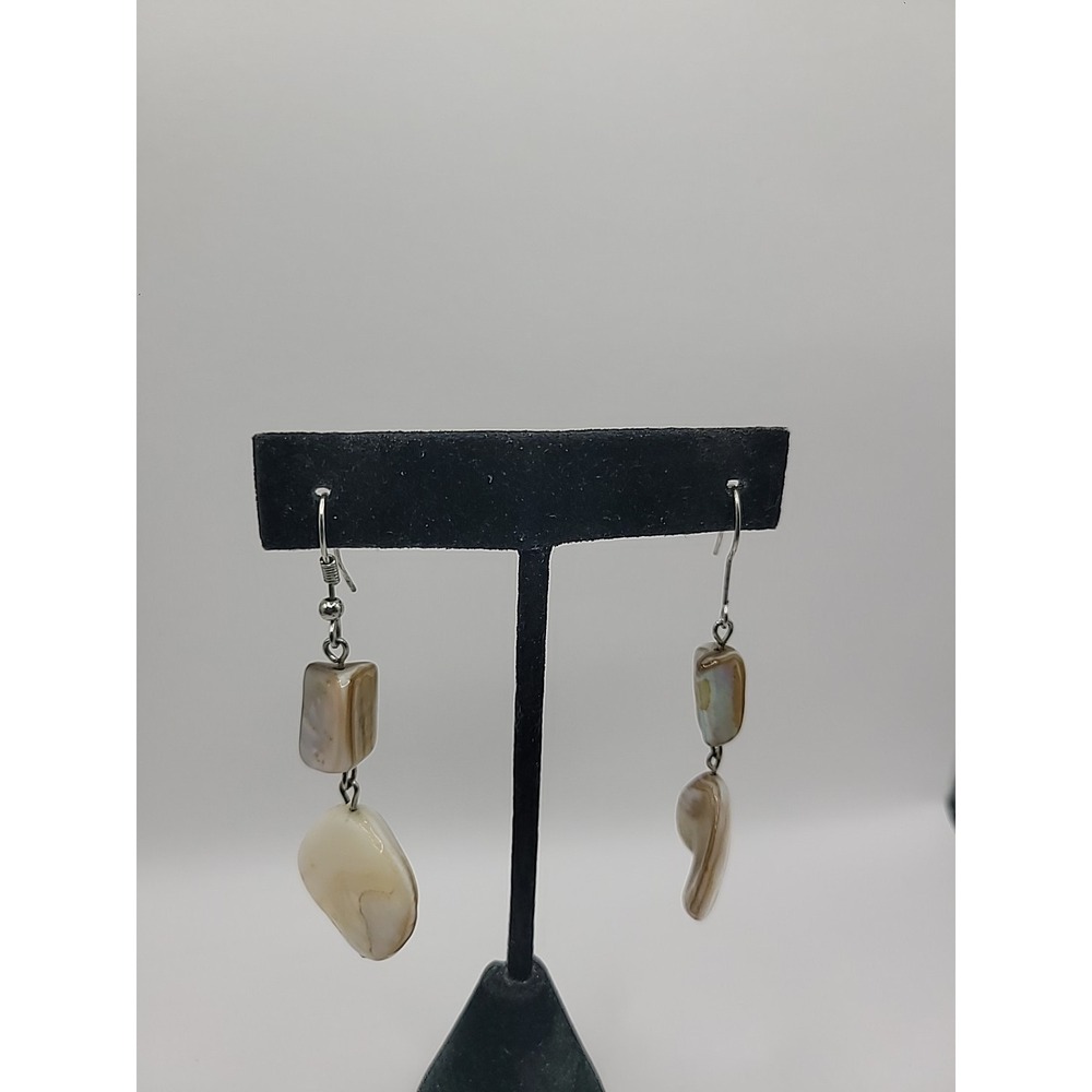 Vintage Premier Designs Mother Of Pearl Shell Dangle Earrings Iridescent Beige